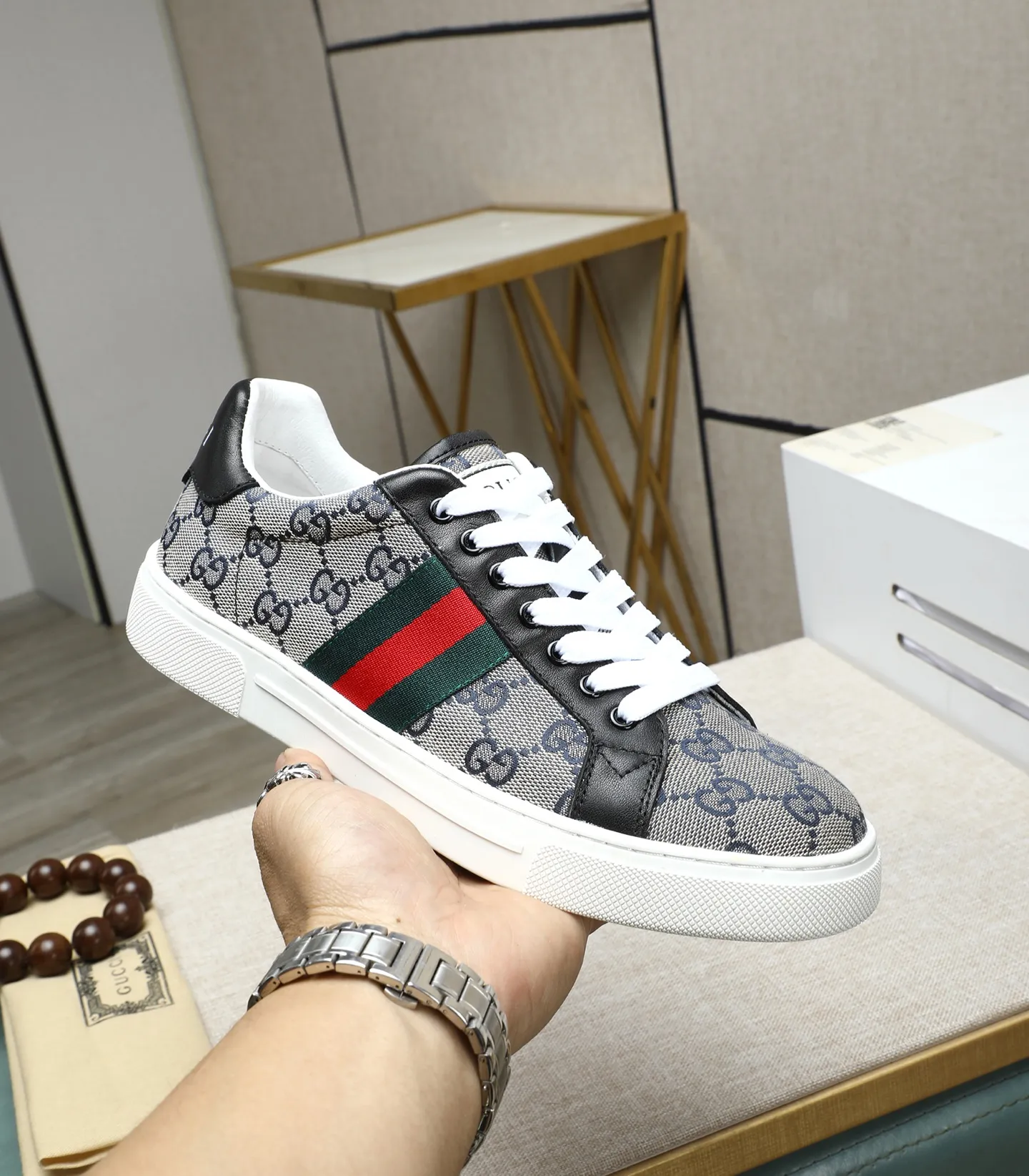 Men's shoes💰420 GUCCI🔍🔍latest spring style On sale at the same time at the counter, original calfskin imported from Italy, genuine leather lining, (high-end, luxury, and class) exquisite workmanship, soles: original soles specially provided by the original factory, ⚠Exclusive double-layer movable molded soles are super comfortable⚠, real photos🎬The real ones are better🔍🔍"High quality·Follow the order" code number 38-44
